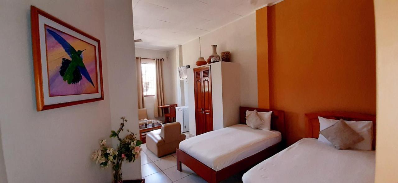 איקיטוס Hostal Huayruro מראה חיצוני תמונה